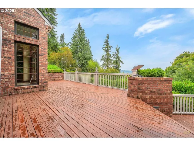 $1,119,000 | 29611 Old Rainier Road, Rainier, OR 97048