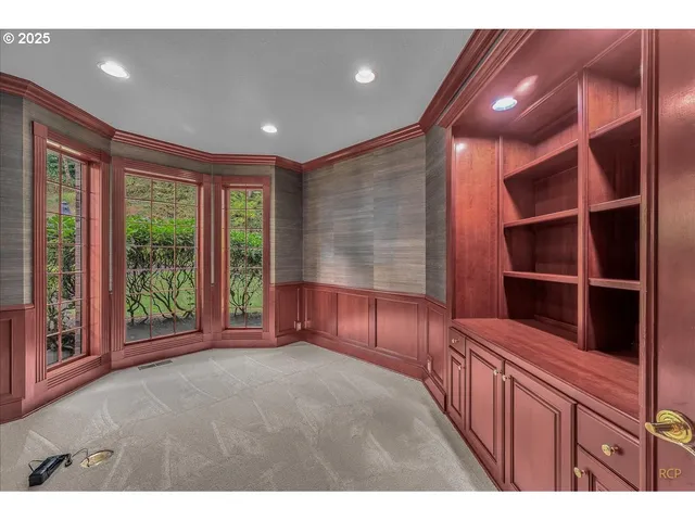 $1,119,000 | 29611 Old Rainier Road, Rainier, OR 97048