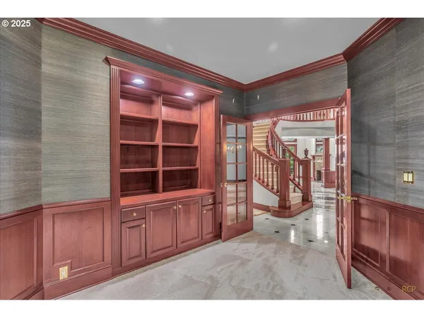 $1,119,000 | 29611 Old Rainier Road, Rainier, OR 97048