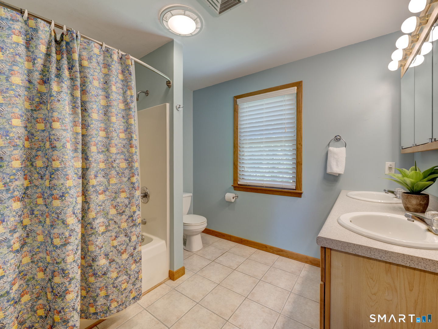 75 Bay Road East Hampton, CT 06424 - Photo 17 of 37