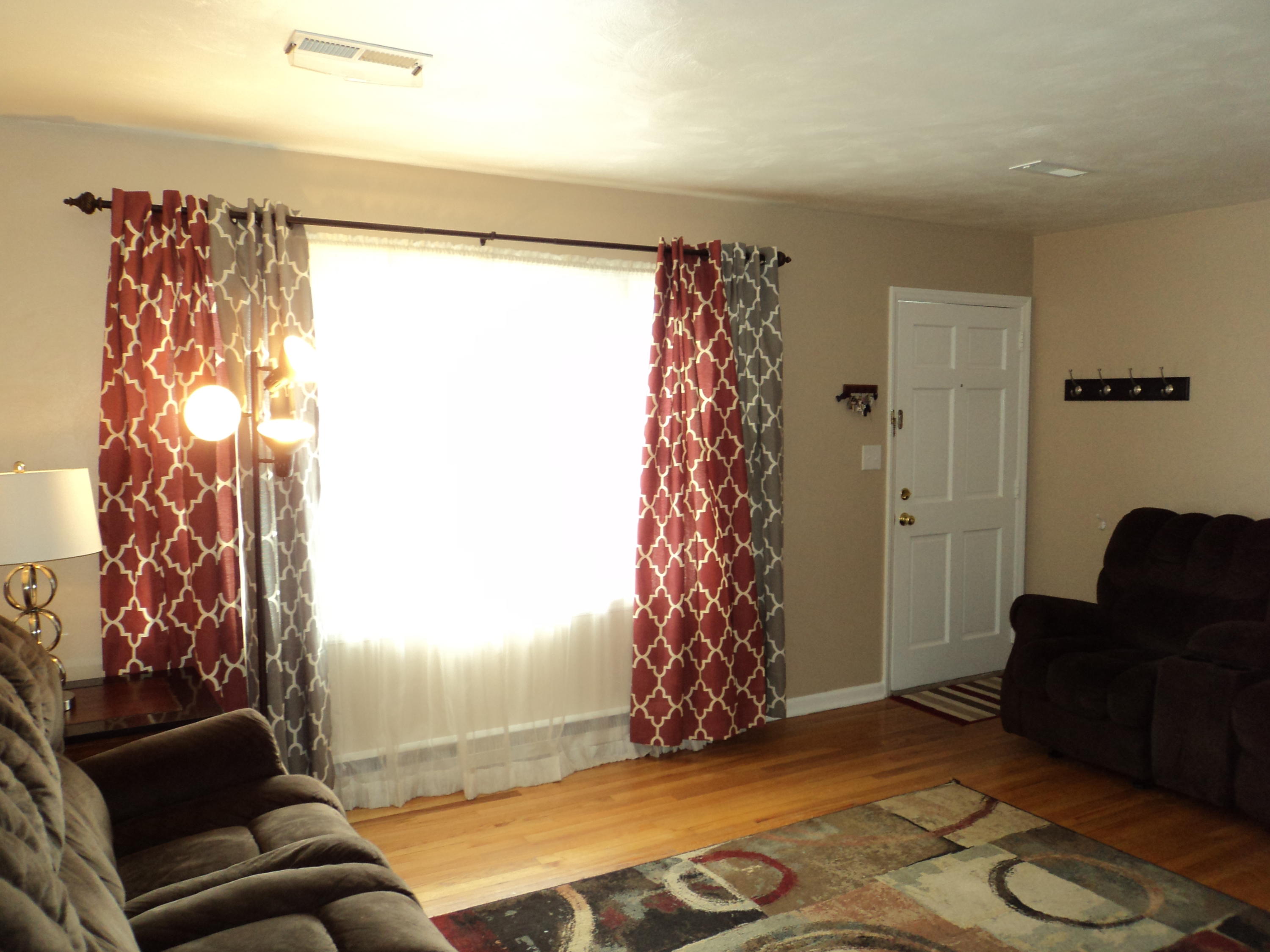 3313 Troxell Road Southeast Roanoke, VA 24014 - Photo 6 of 17 Livingroom