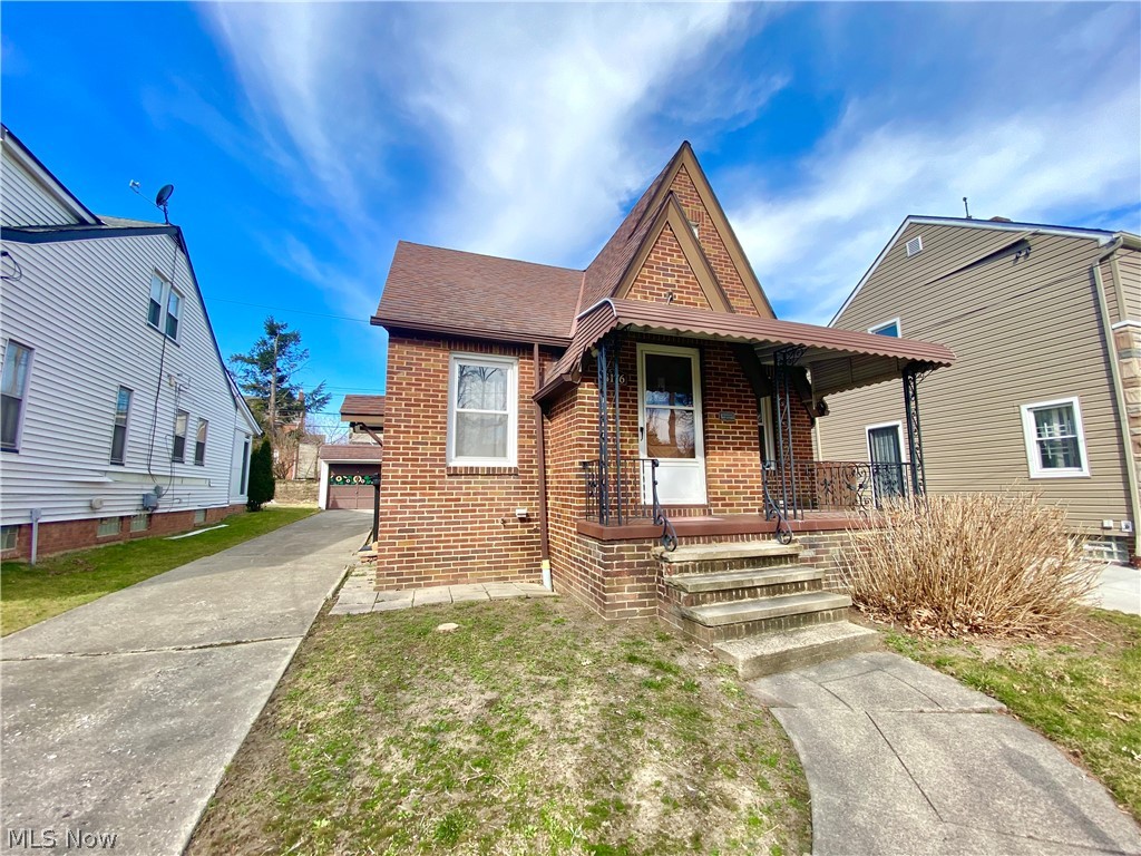 4176 Ridgeview Road Cleveland, OH 44144 - Photo 2 of 21 Gallery Image 2