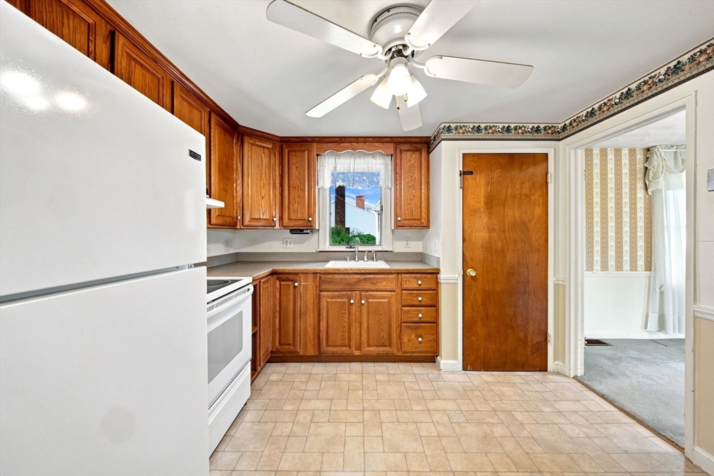 6 Evans Road Stoneham, MA 02180 - Photo 11 of 18 Gallery Image 11