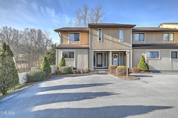 $255,000 | 605 Redstone Drive, Unit 21, Bristol, TN 37620