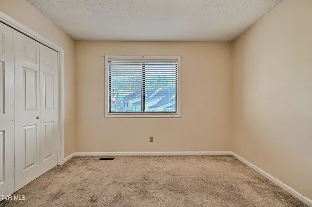 $260,000 | 605 Redstone Drive, Unit 21, Bristol, TN 37620