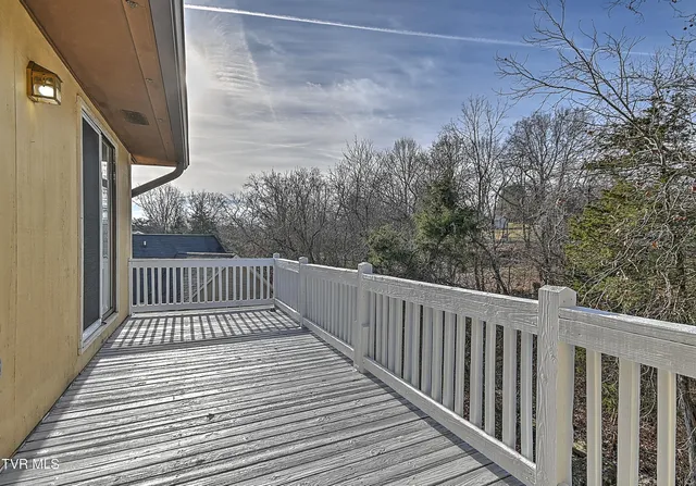 $260,000 | 605 Redstone Drive, Unit 21, Bristol, TN 37620