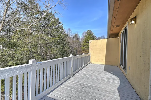 $255,000 | 605 Redstone Drive, Unit 21, Bristol, TN 37620