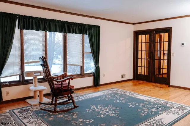 $724,900 | 4 Hickory Lane, Whitehouse Station, NJ 08889