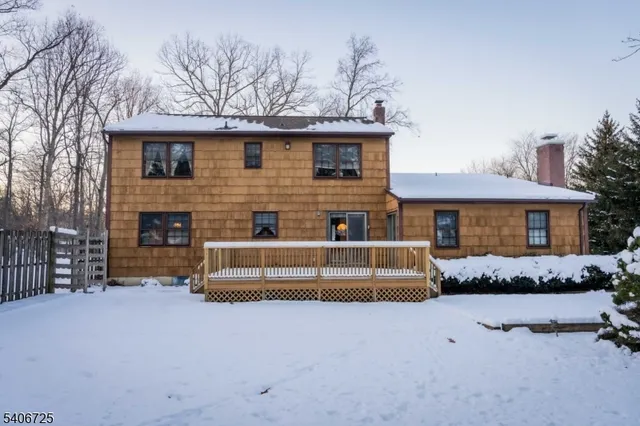 $724,900 | 4 Hickory Lane, Whitehouse Station, NJ 08889