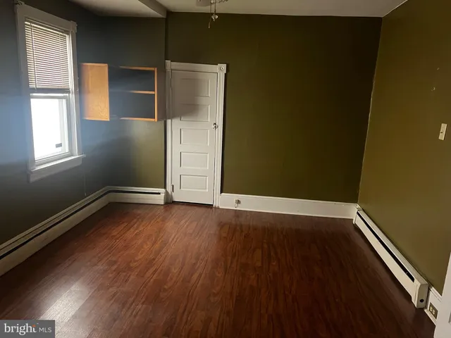 $2,400 | 125 Tilton Street, Hammonton, NJ 08037