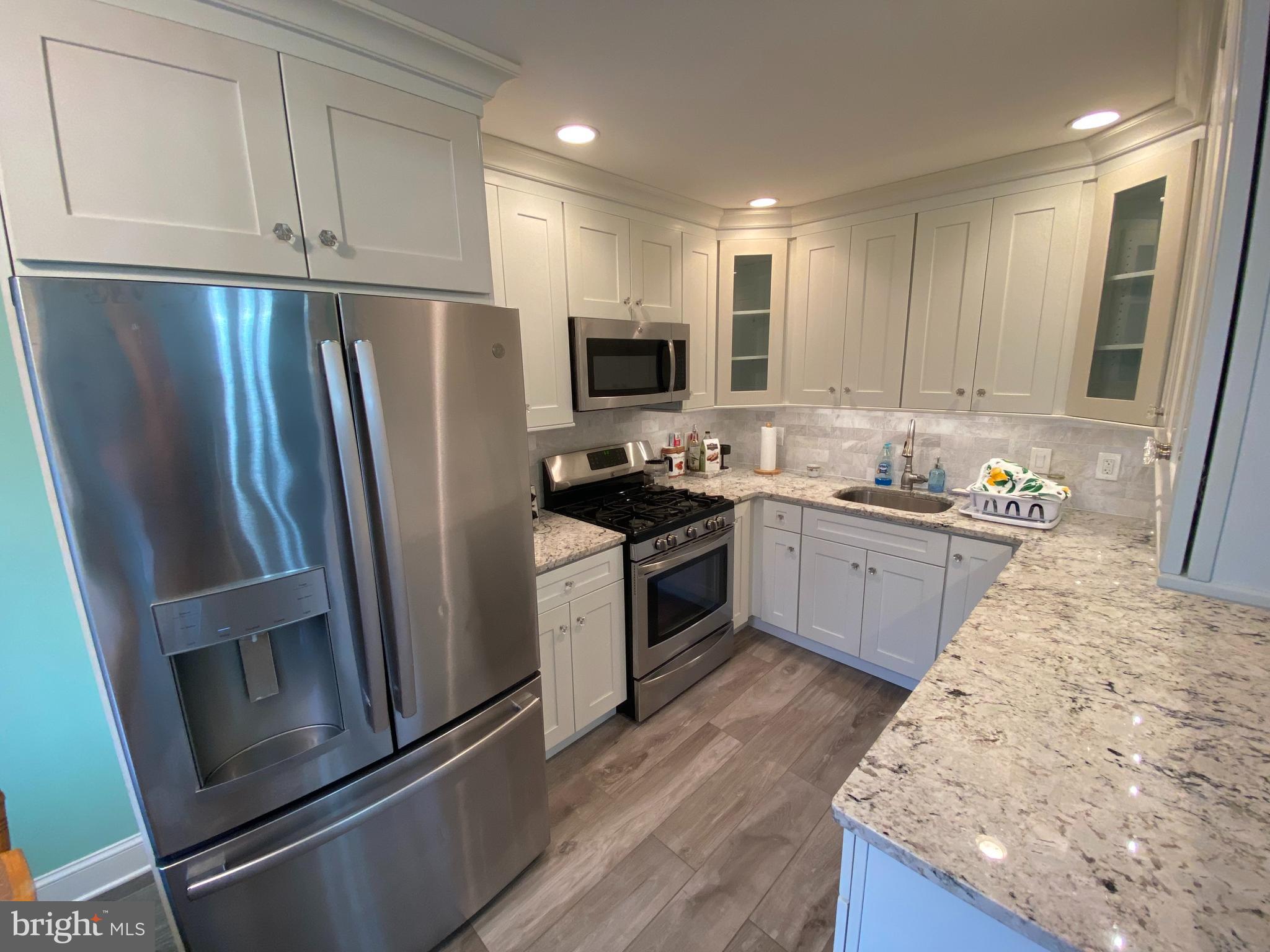 12613 Ramer Road Philadelphia, PA 19154 - Photo 1 of 51 5 Year New Kitchen