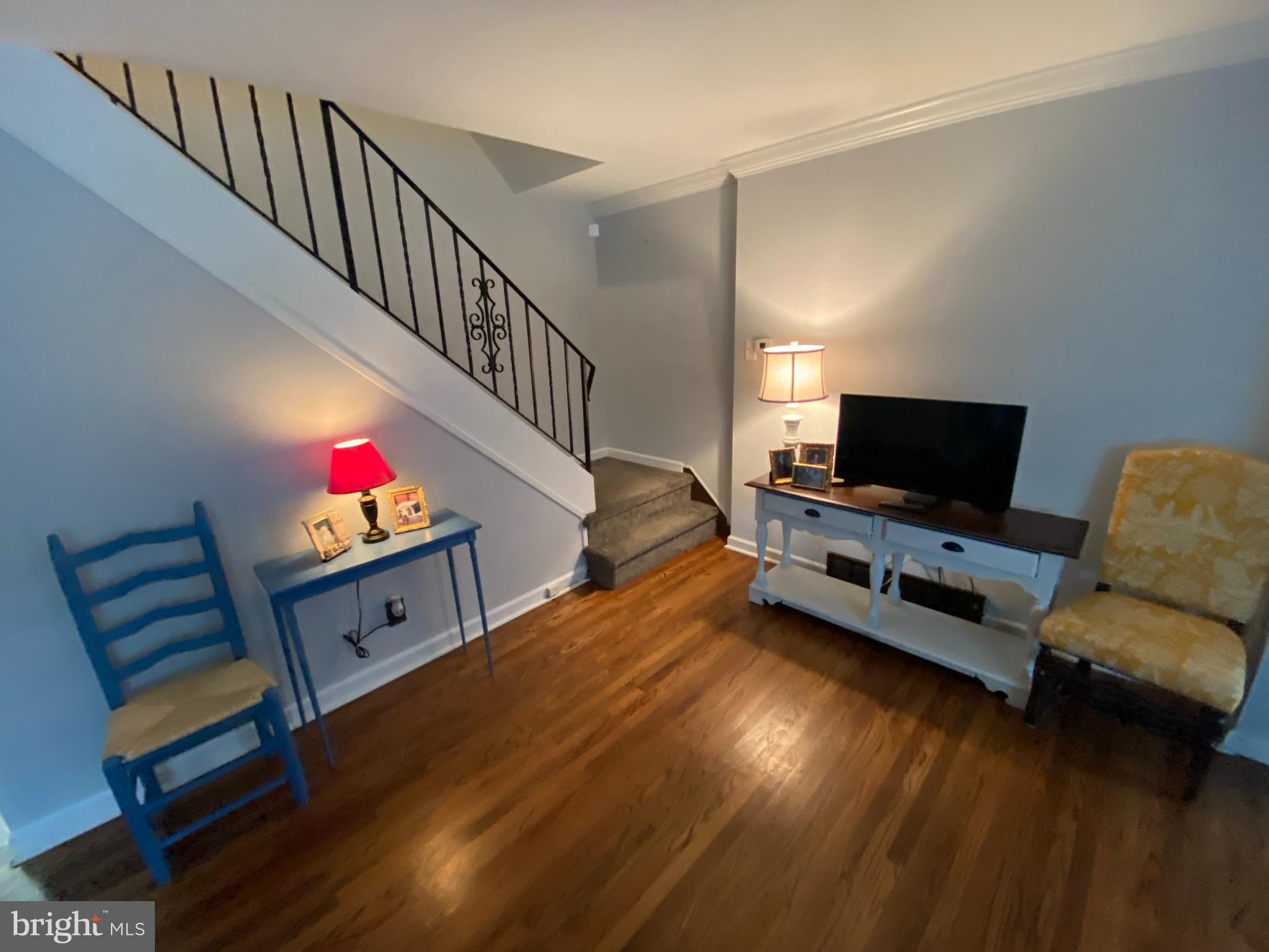 12613 Ramer Road Philadelphia, PA 19154 - Photo 3 of 51 Living Room w/ hardwood floors