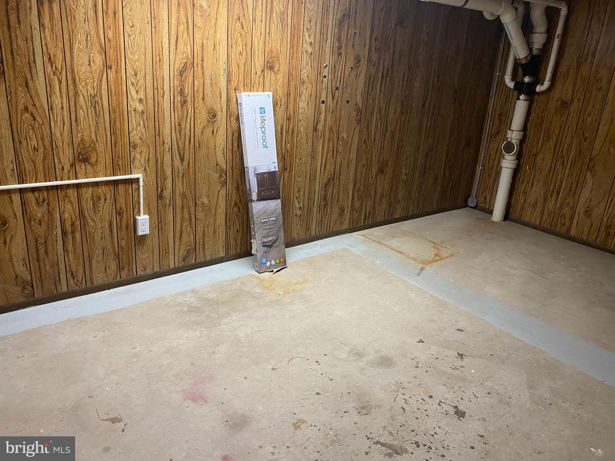 12613 Ramer Road Philadelphia, PA 19154 - Photo 27 of 51 Bonus Room! was the garage, now has outside door