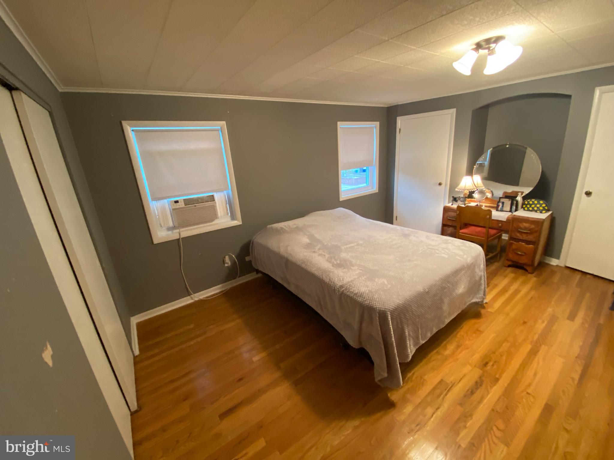 12613 Ramer Road Philadelphia, PA 19154 - Photo 39 of 51 Roomy Master Bedrm w/hardwood flr, plenty closet