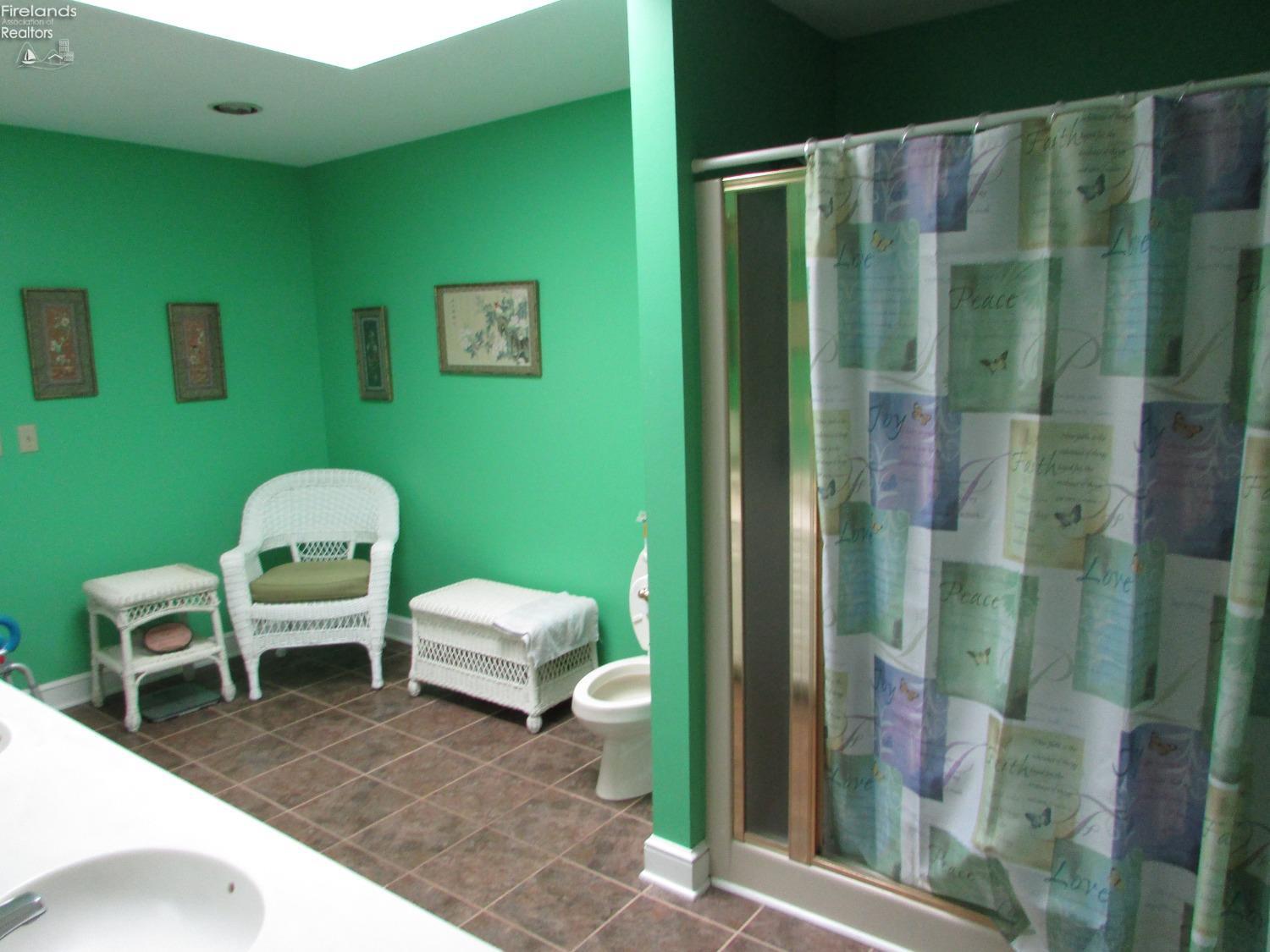6618 Portland Road Sandusky, OH 44870 - Photo 21 of 24 Gallery Image 21