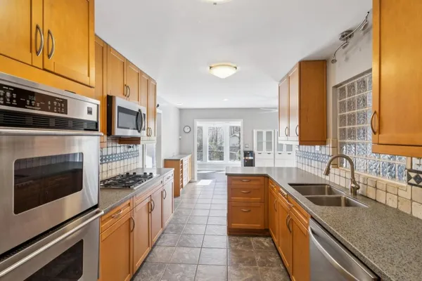 $4,300 | 355 Westerhall Court, Sandy Springs, GA 30328