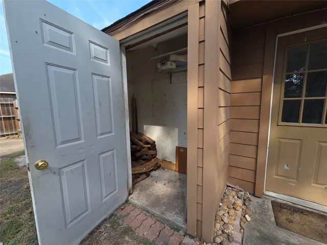 $1,575 | 19223 Woodglen Drive, Katy, TX 77449