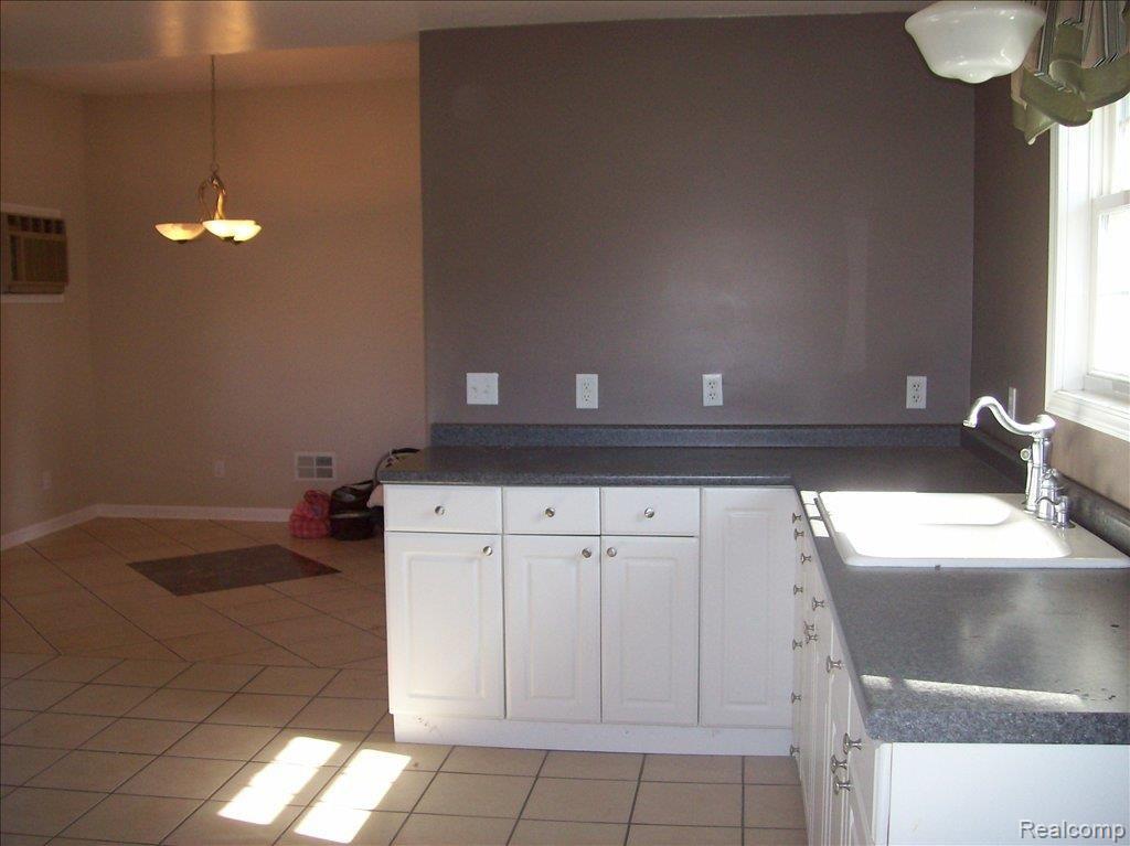 5725 Galbraith Line Road Croswell, MI 48422 - Photo 3 of 14 kitchen2