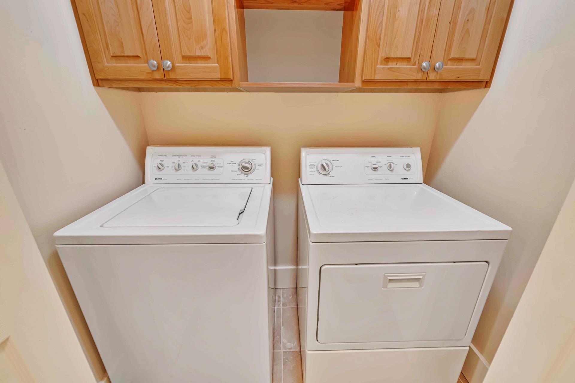 1215 Sunrose Lane, Unit 342 Fruita, CO 81521 - Photo 16 of 19 a utility room with dryer and washer