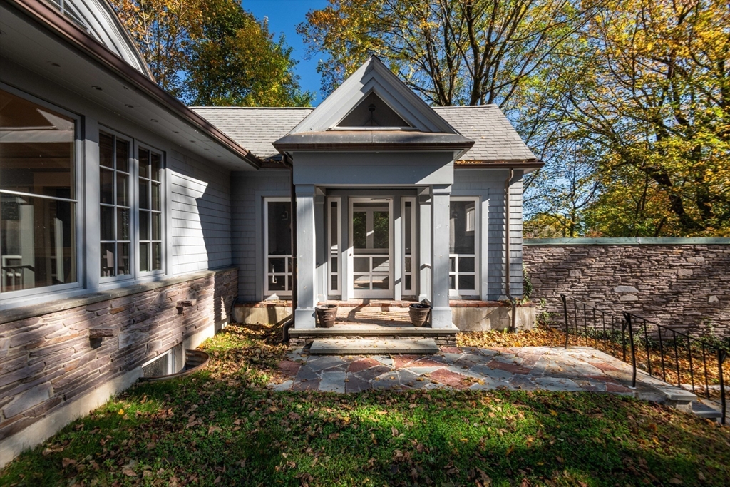 589 Brush Hill Road Milton, MA 02186 - Photo 3 of 40