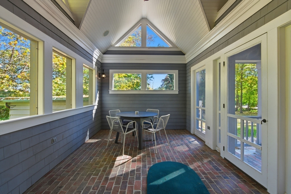 589 Brush Hill Road Milton, MA 02186 - Photo 5 of 40