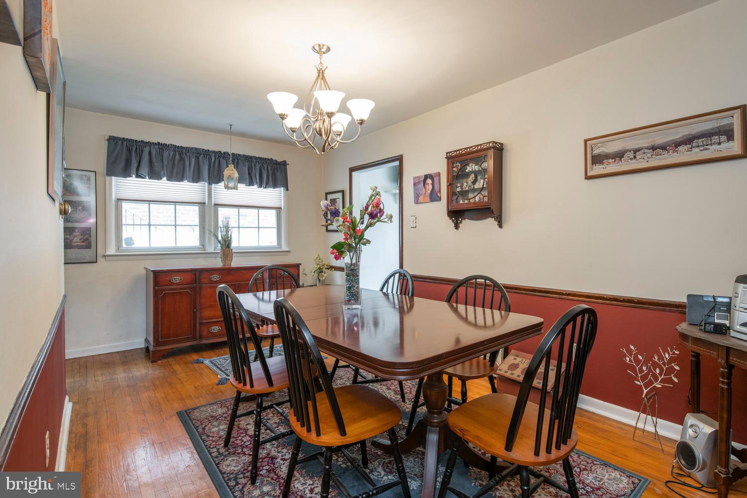 7010 Cardin Road Philadelphia, PA 19128 - Photo 3 of 10 Gallery Image 3