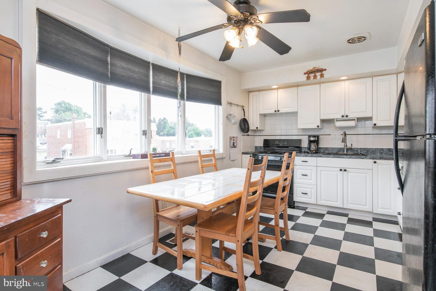 7010 Cardin Road Philadelphia, PA 19128 - Photo 4 of 10 Gallery Image 4