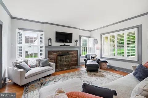 $700,000 | 1200 Westtown Thornton Road, West Chester, PA 19382