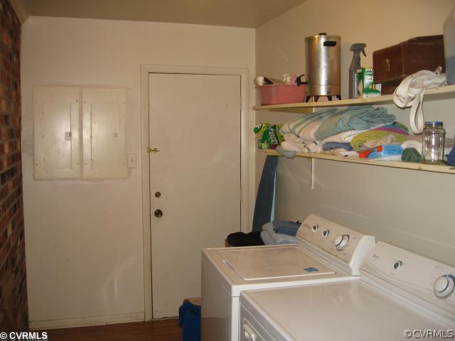 381 Edgar Road Hanover, VA 23069 - Photo 12 of 12 Laundry