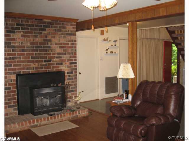 381 Edgar Road Hanover, VA 23069 - Photo 5 of 12 Den/Family/Great Room