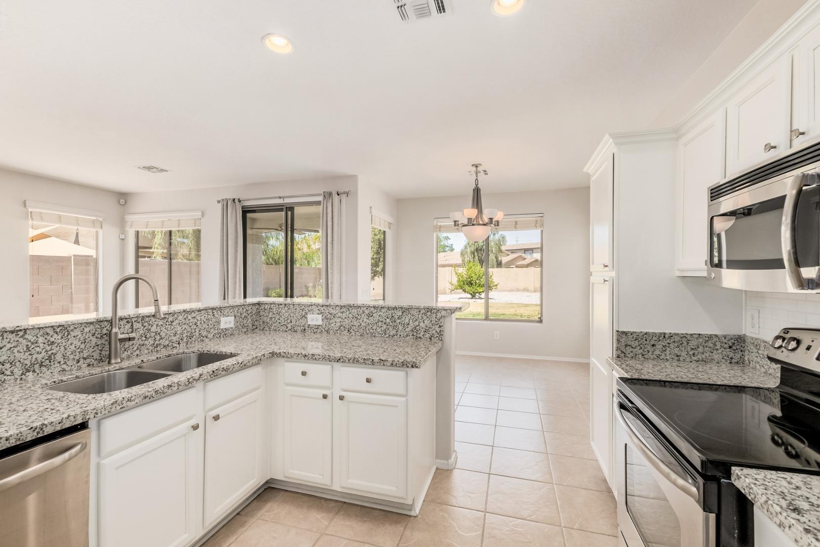 3494 East Hampton Lane Gilbert, AZ 85295 - Photo 11 of 30 Photo #11