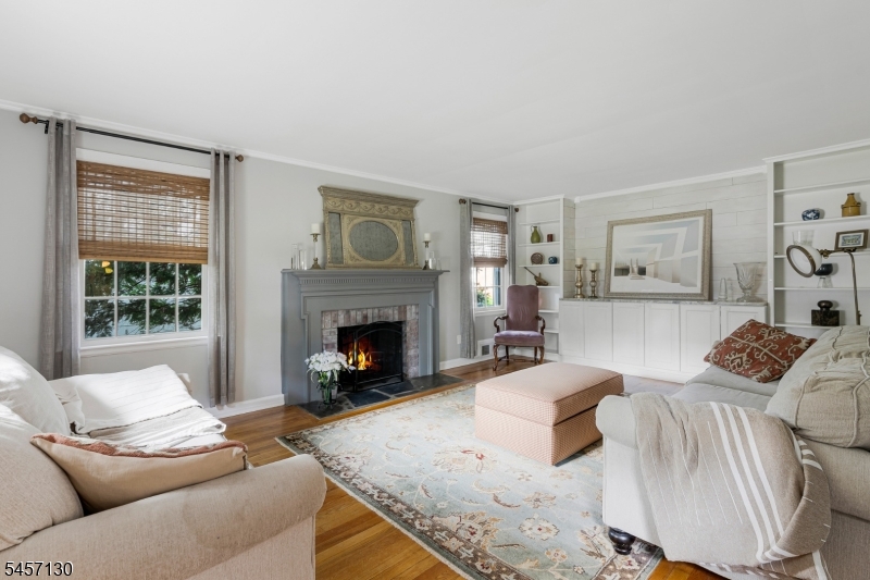 68 Meadowbrook Road North Plainfield, NJ 07062 - Photo 4 of 23 Gallery Image 4