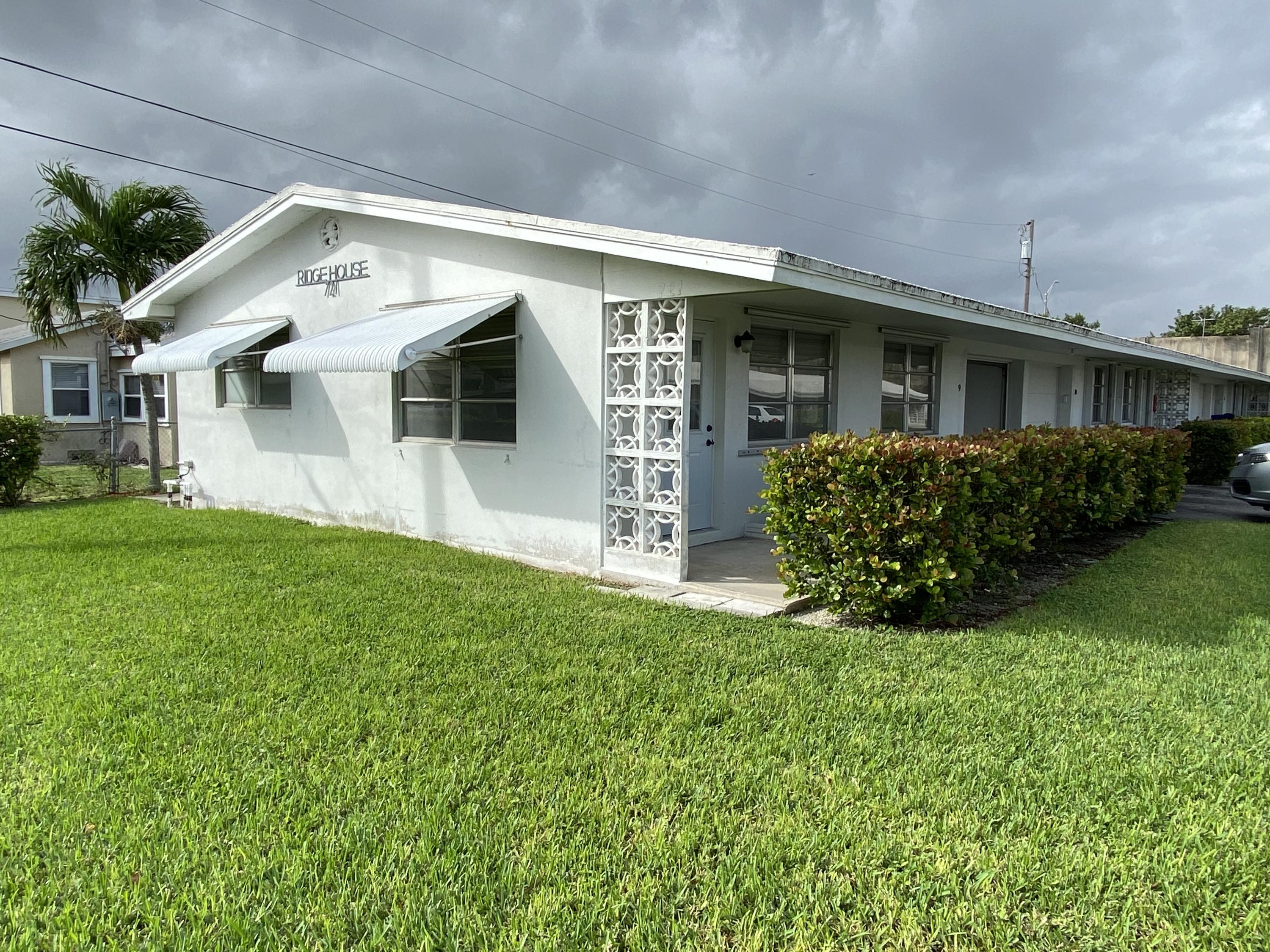 721 Ridge Road, Unit 9 Lantana, FL 33462 - Photo 27 of 30 62749000060__35910224-7FDA-469F-9CEF-A5B