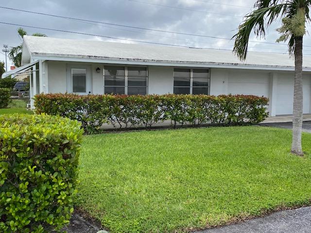 721 Ridge Road, Unit 9 Lantana, FL 33462 - Photo 3 of 30 END UNIT W GARAGE