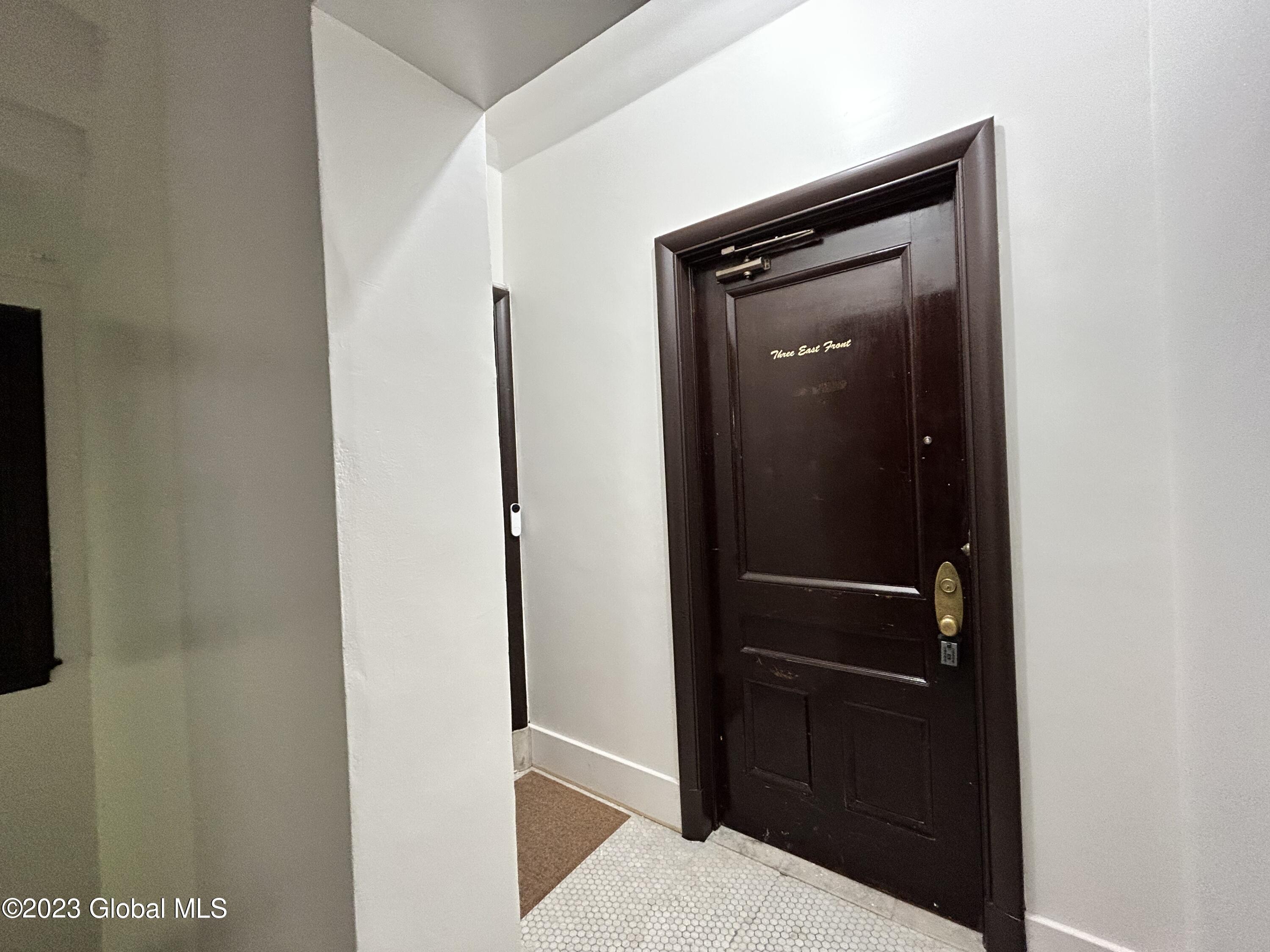 355 State Street, Unit 3EF Albany, NY 12210 - Photo 4 of 22 IMG_1208