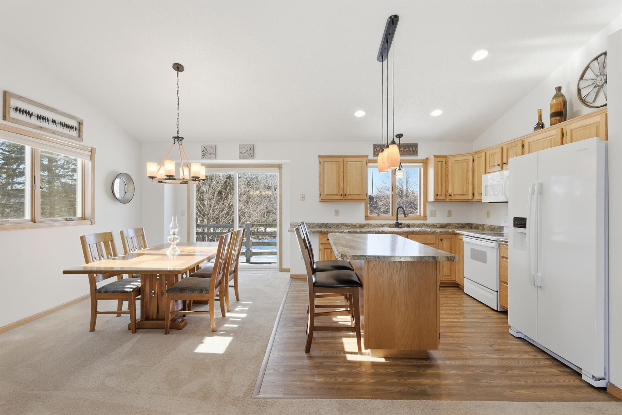 602 Summerfield Circle Hudson, WI 54016 - Photo 3 of 42