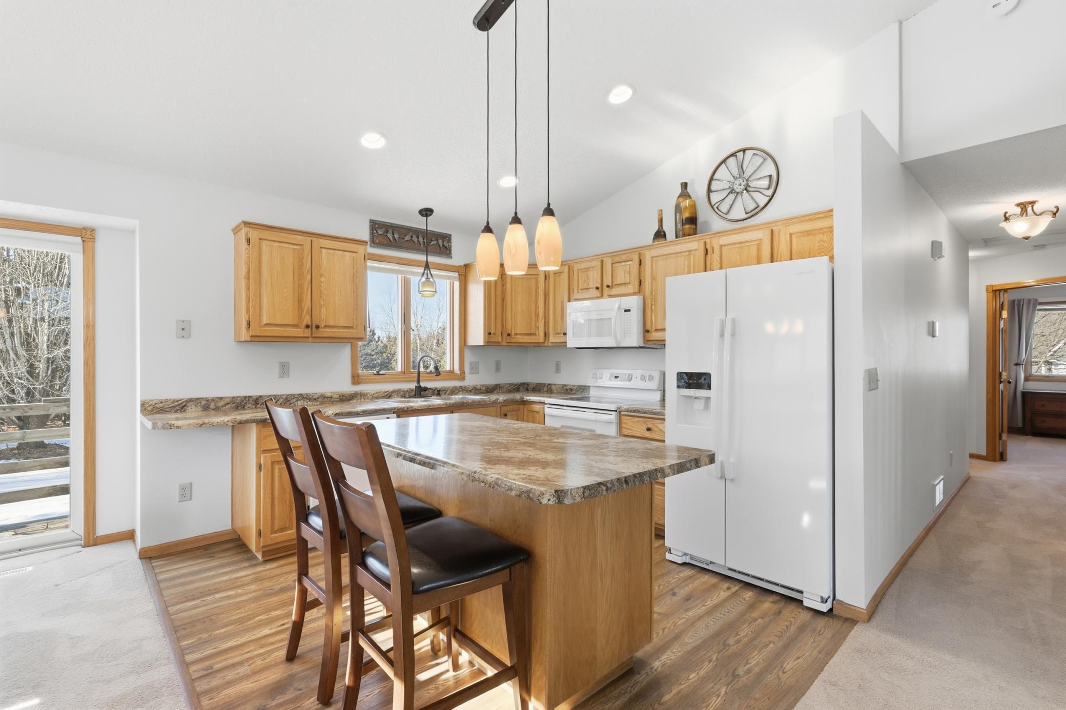 602 Summerfield Circle Hudson, WI 54016 - Photo 5 of 42