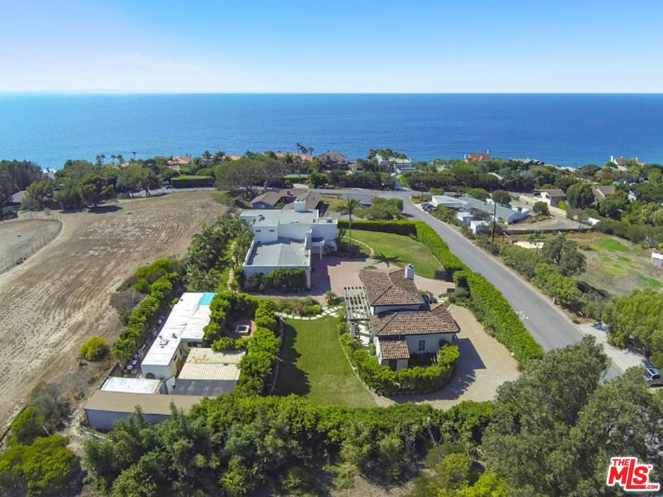 29458 Bluewater Road Malibu, CA 90265 - Photo 1 of 1