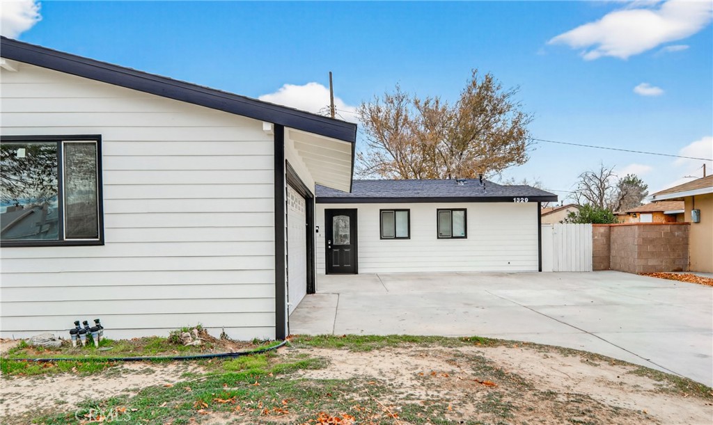 1329 Indian Sage Road Lancaster, CA 93534 - Photo 3 of 36