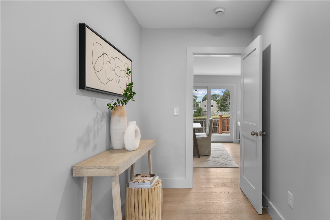 24 Perry Avenue Middletown, RI 02842 - Photo 13 of 36