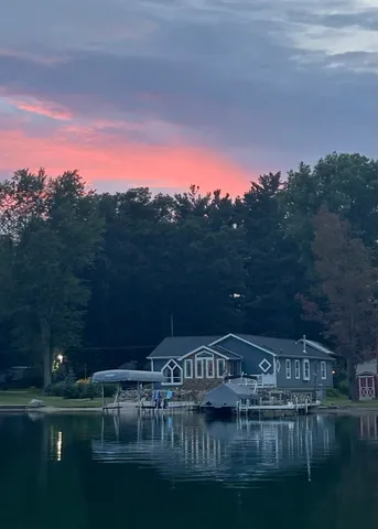 $474,900 | 3389 Mary Ann Drive, Hillsdale, MI 49242