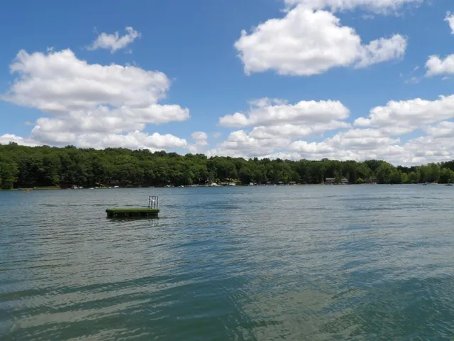 $474,900 | 3389 Mary Ann Drive, Hillsdale, MI 49242