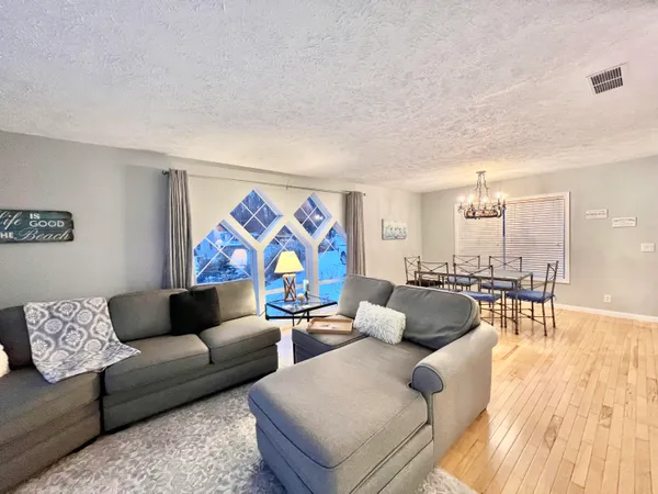 $450,000 | 3389 Mary Ann Drive, Hillsdale, MI 49242
