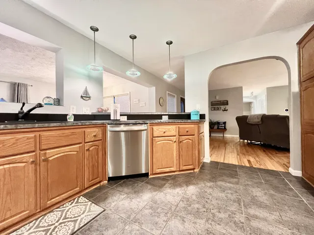 $474,900 | 3389 Mary Ann Drive, Hillsdale, MI 49242