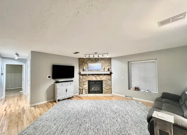 $474,900 | 3389 Mary Ann Drive, Hillsdale, MI 49242