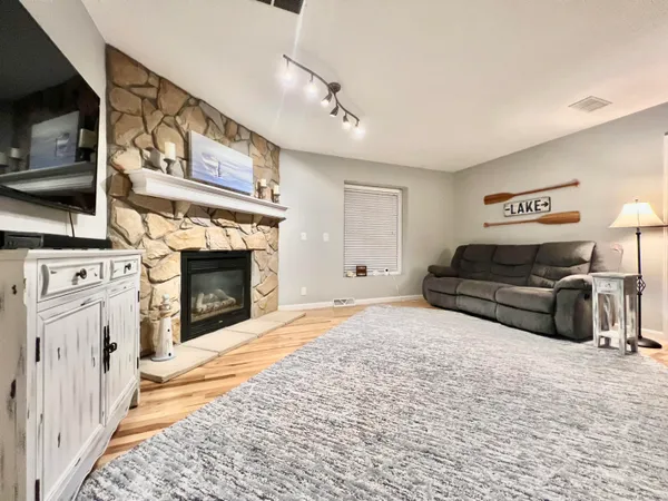 $450,000 | 3389 Mary Ann Drive, Hillsdale, MI 49242