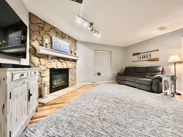 $474,900 | 3389 Mary Ann Drive, Hillsdale, MI 49242