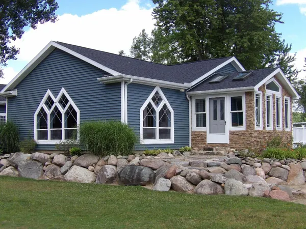 $450,000 | 3389 Mary Ann Drive, Hillsdale, MI 49242