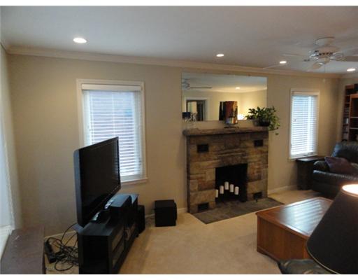 116 Rochester Road West View, PA 15229 - Photo 9 of 18 Living Room.