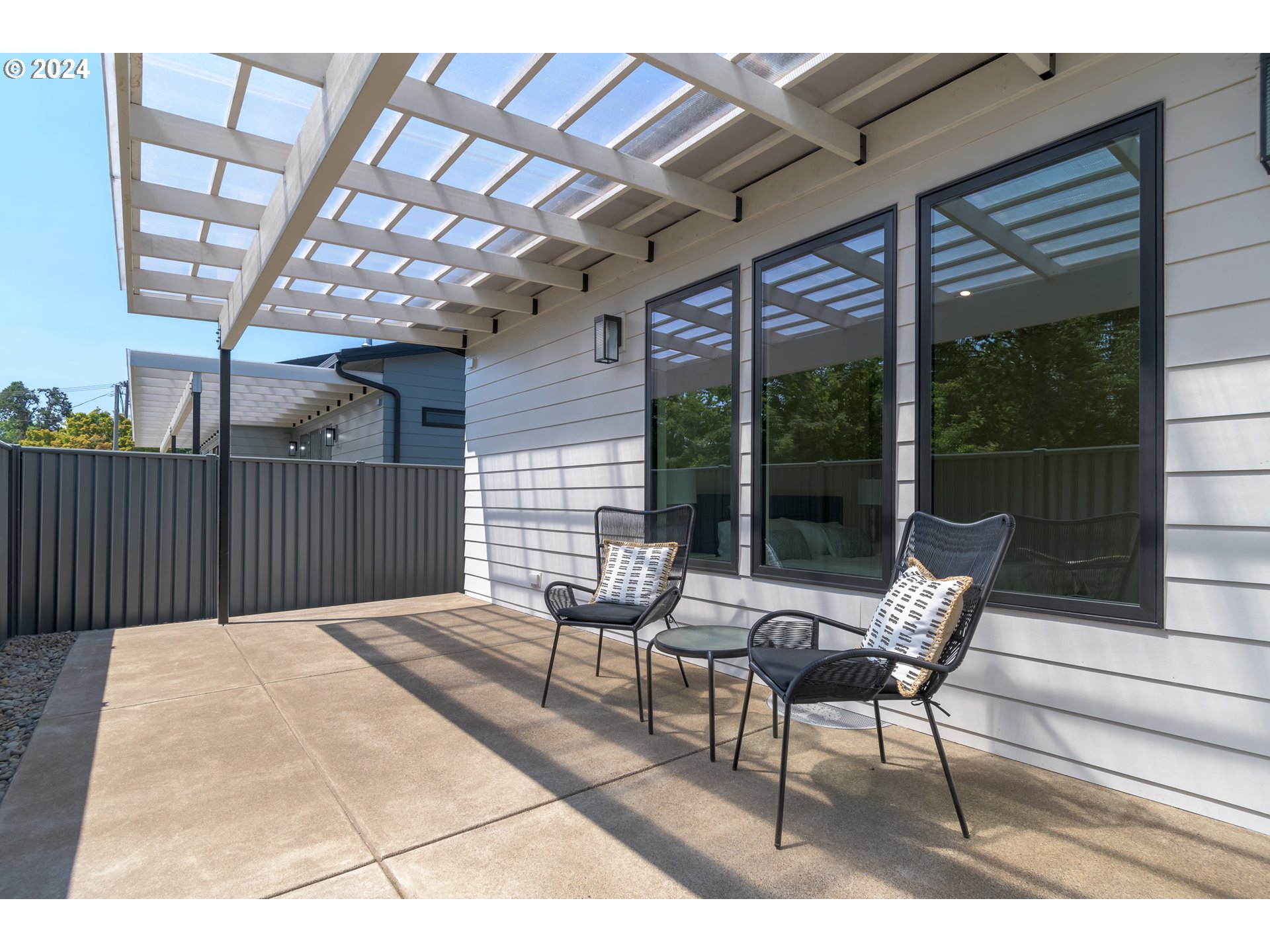 2258 Emerson Drive Eugene, OR 97401 - Photo 34 of 41